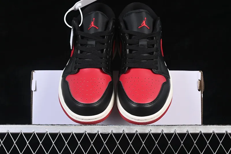 All categories Air Jordan Jordan series basketball shoes Air Jordan 1 Low Air Jordan 1 Low "Black And Red" AJ1 Joe 1 black and red low-top basketball shoes DC0774-061